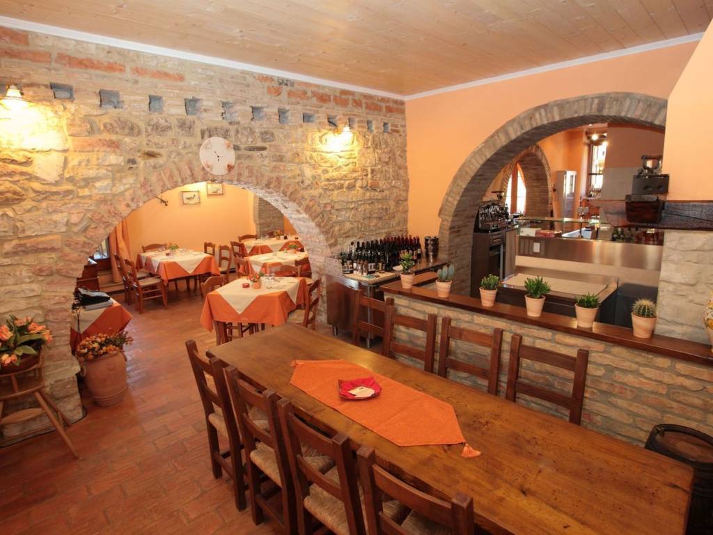 Rustico / casale a Fermignano in Via Calmazzo - Foto 5