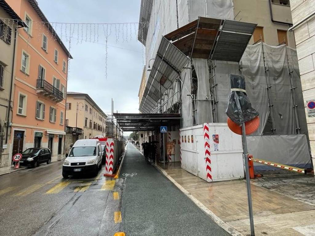 Immobile a Ascoli piceno in Corso Vittorio Emanuele, 32 - Foto 2