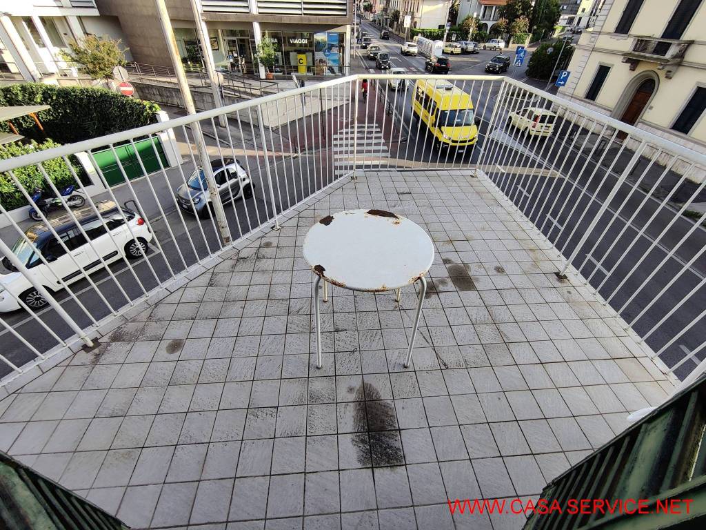 Appartamento a Montevarchi in Viale Armando Diaz - Foto 3