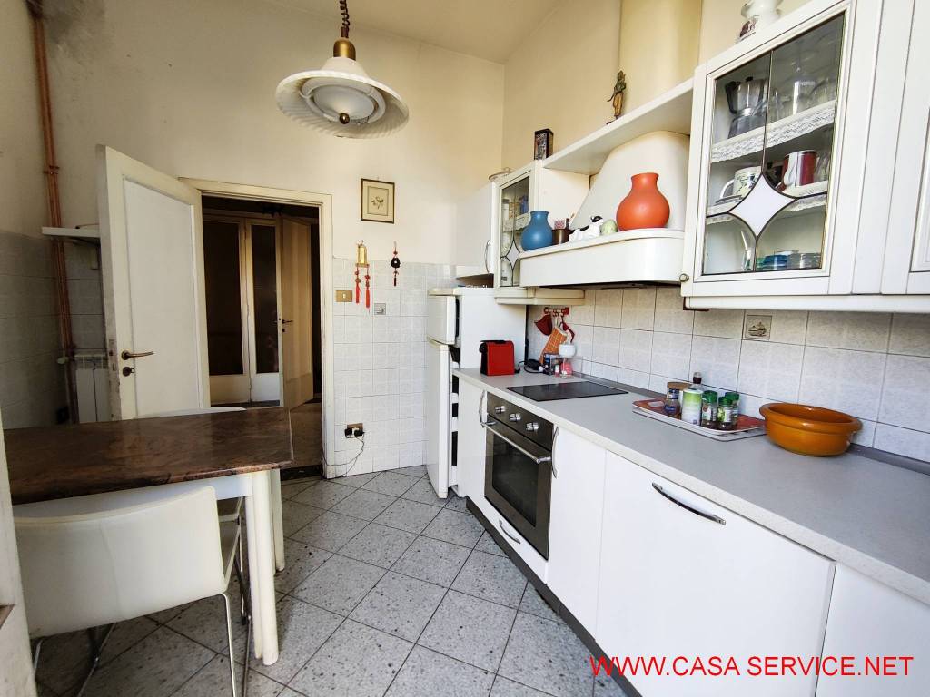 Appartamento a Montevarchi in Viale Armando Diaz - Foto 5