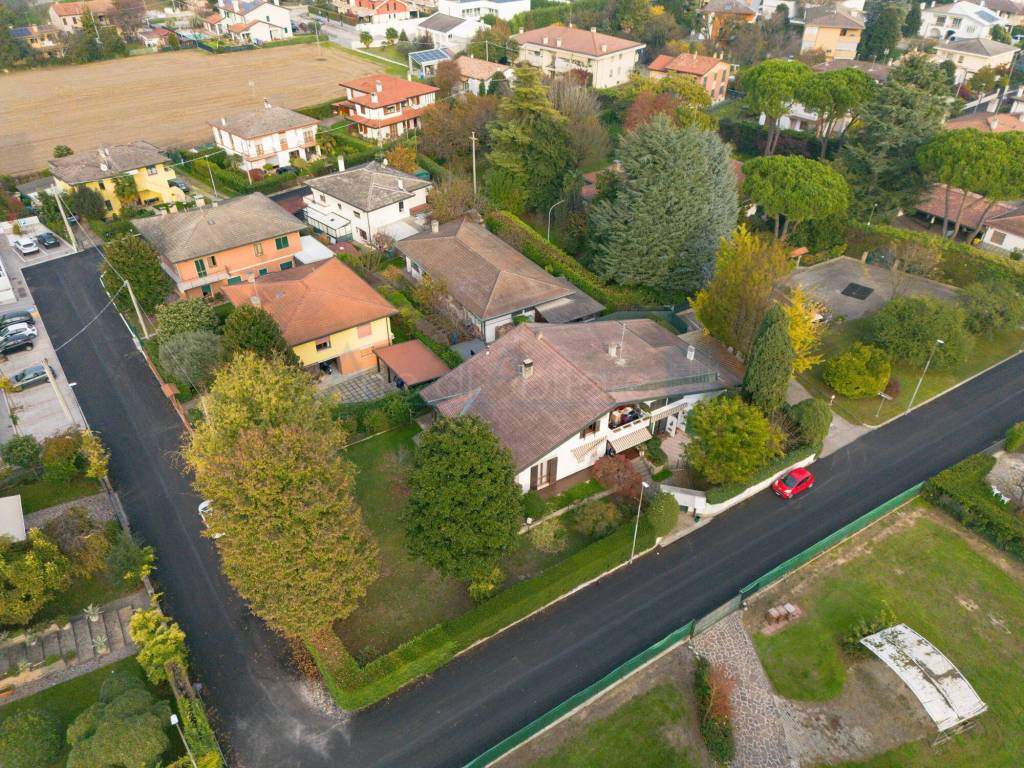 Villa a Noventa padovana in Piazzetta Giovanelli, 30 - Foto 2