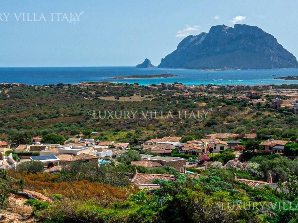 Villa a Loiri porto san paolo in Via Monte Ortobene, 15 - Foto 3