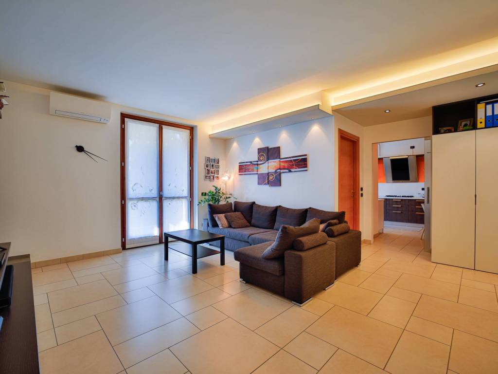 Appartamento a Verderio in Via Aldo Moro, 32 - Foto 2