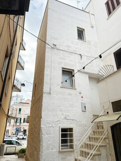 Casa indipendente a Gioia del colle in Piazza Plebiscito - Foto 2