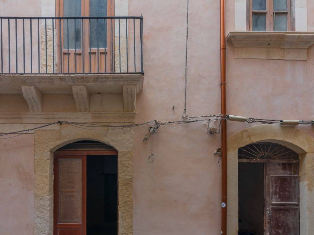 Casa indipendente a Siracusa in Via Vincenzo Mirabella - Foto 2