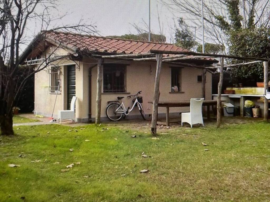 Villa a Pietrasanta in Via Ficalucci - Foto 4