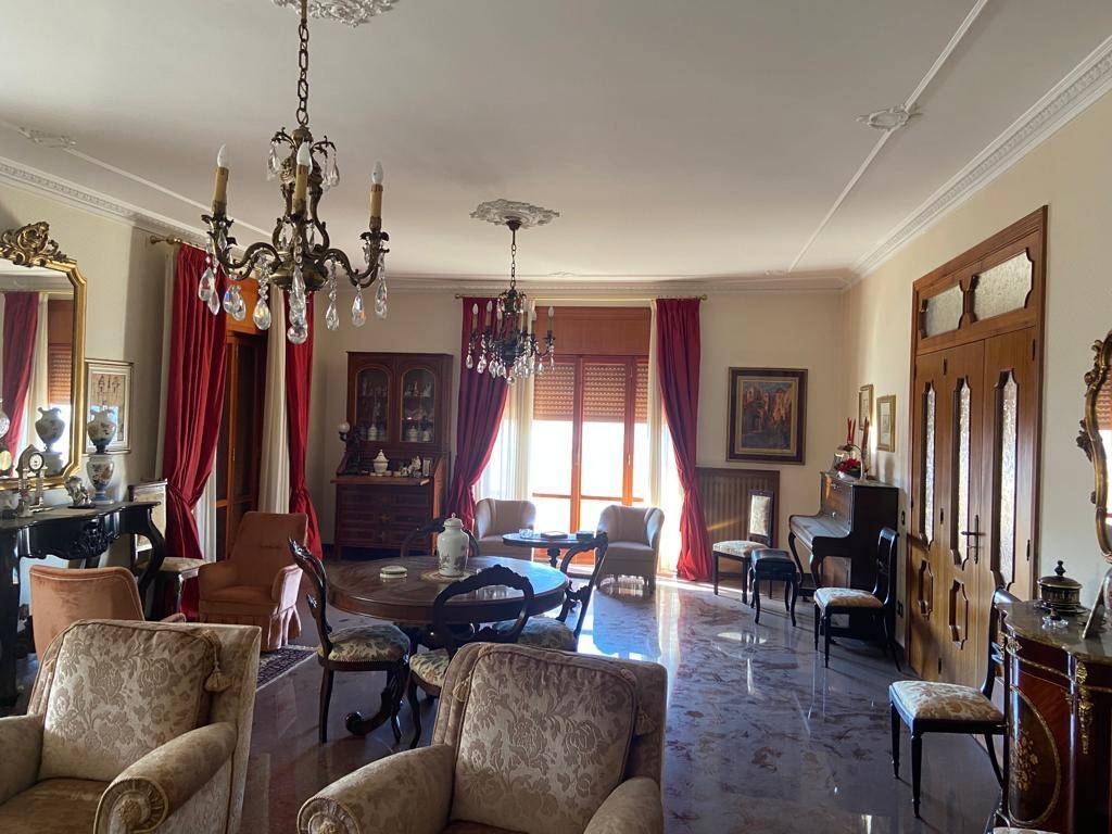 Appartamento a Lamezia terme in Via Cristoforo Colombo, 20 - Foto 4