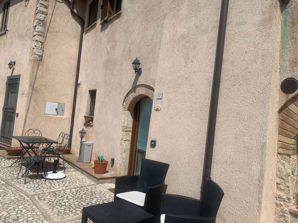 Casa indipendente a Trevi in Località castellina - Foto 4