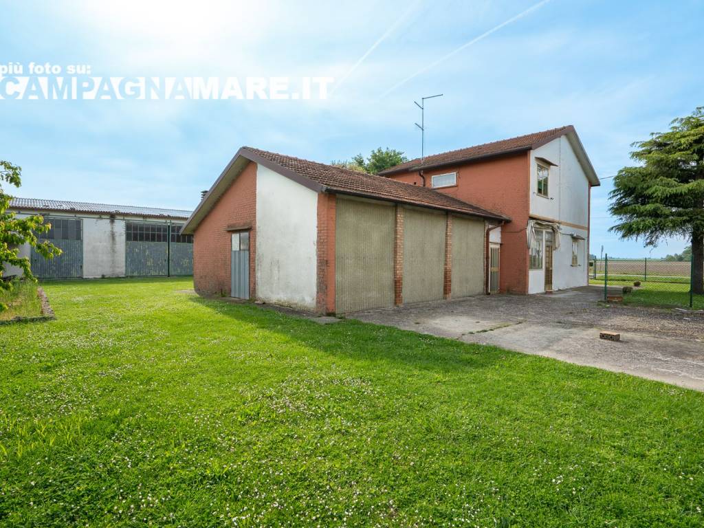 Villa a Copparo in Via Gilberto Zappaterra - Foto 2