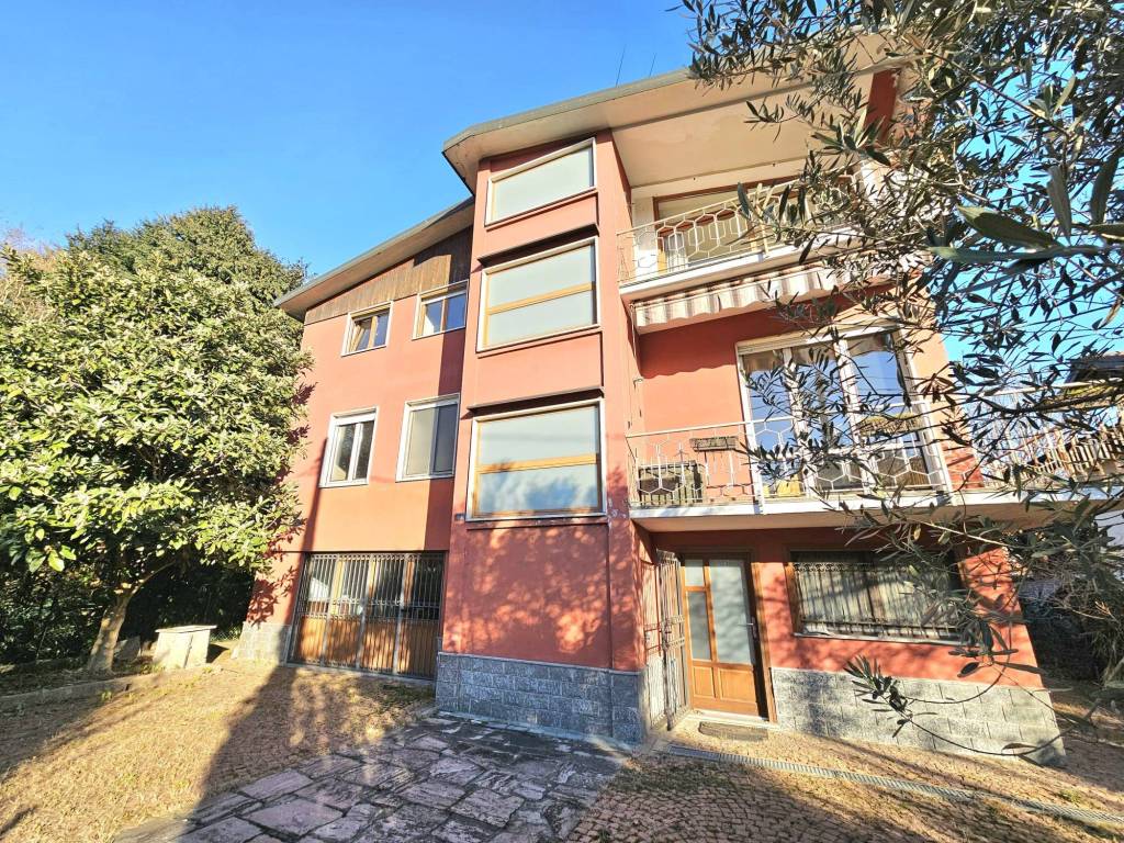 Villa a Leggiuno in Via Milano, 7 - Foto 3