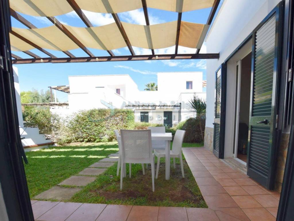 Appartamento a Castrignano del capo in Contrada Masseria Li Turchi - Foto 2