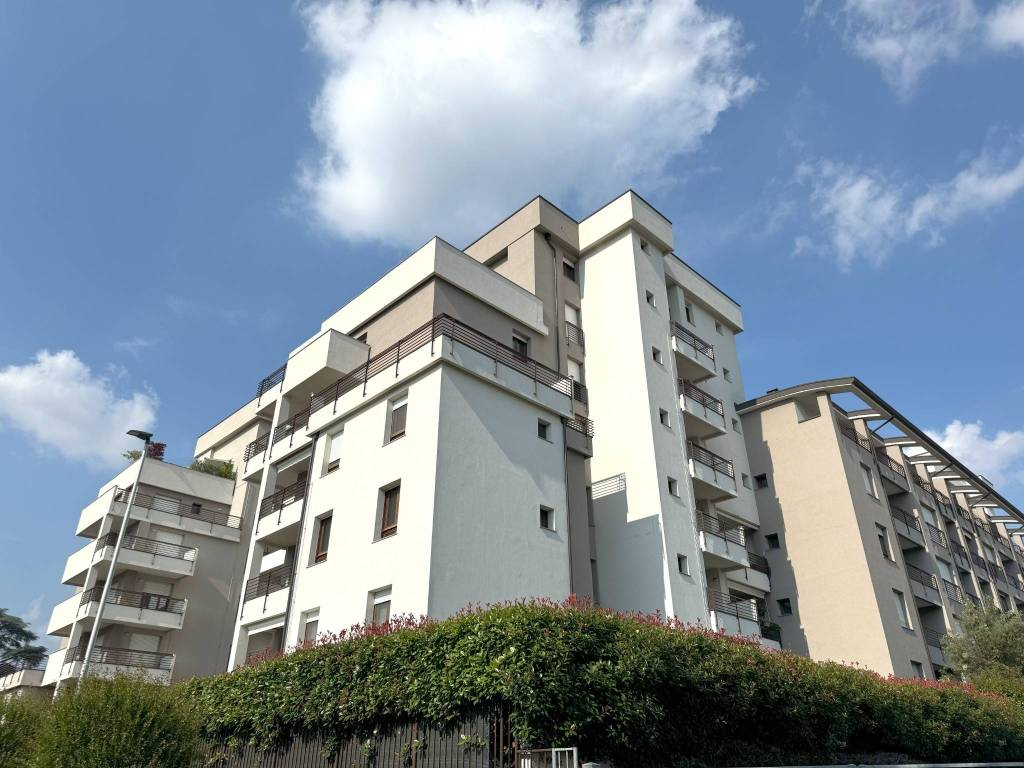 Appartamento a Caronno pertusella in Via 4 Novembre, 328 - Foto 4