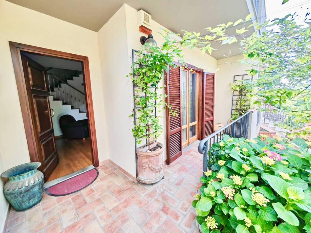 Appartamento a Terranuova bracciolini in Via delle Ville - Foto 3