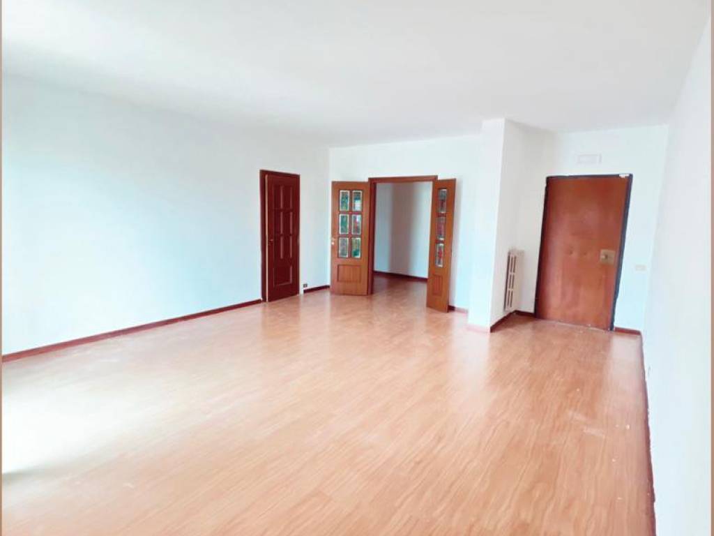 Appartamento a Avellino in Piazza Alfredo De Marsico - Foto 2