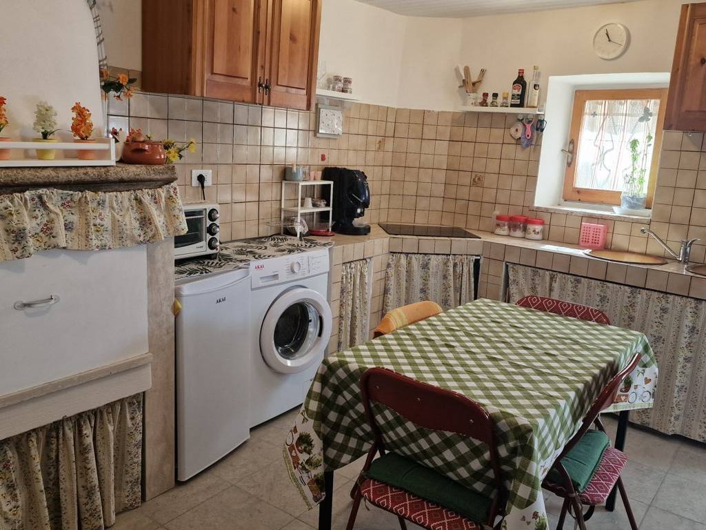 Casa indipendente a Tagliacozzo in Via Valeria, 170 - Foto 2