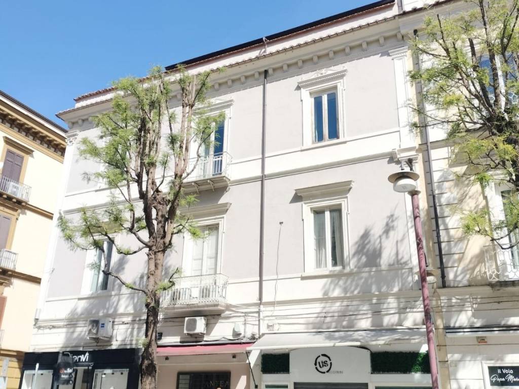 Appartamento a Caserta in Via Cristoforo Colombo - Foto 3