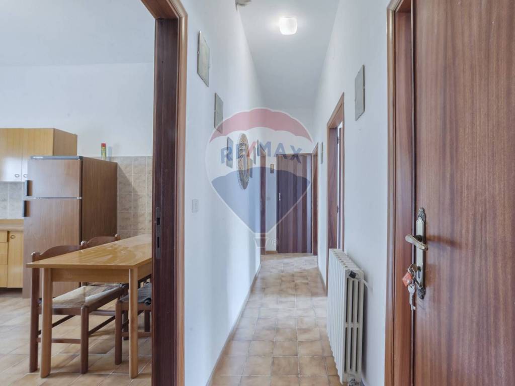 Appartamento a Quadri in Via della Stazione, 44 - Foto 2