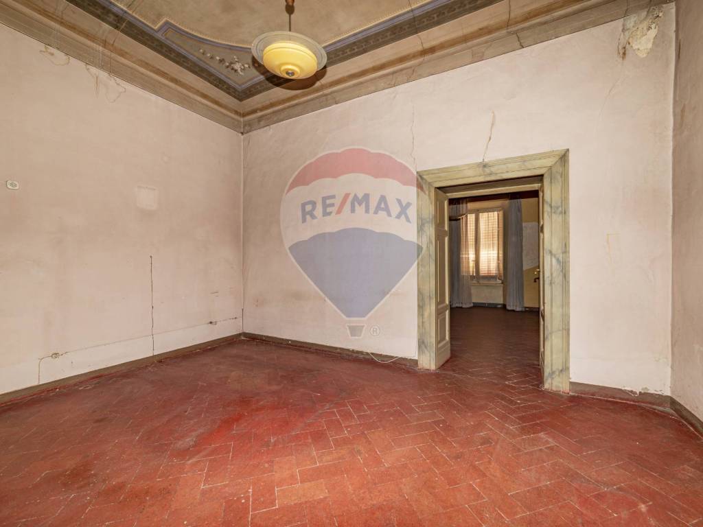 Appartamento a Jesi in Piazza Gaspare Spontini, 1 - Foto 2