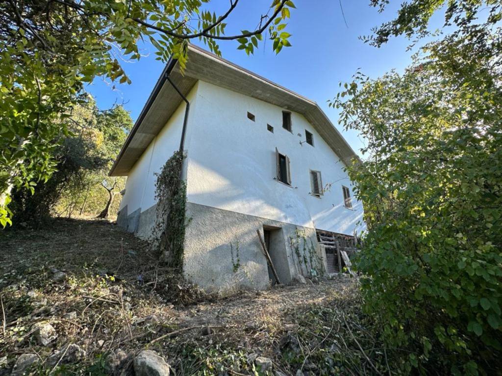 Casa indipendente a Lettomanoppello in Via Chiuse - Foto 3