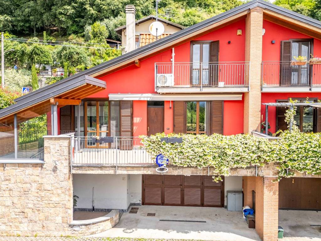 Villetta a schiera a Besozzo in Via Lago, 49 - Foto 5