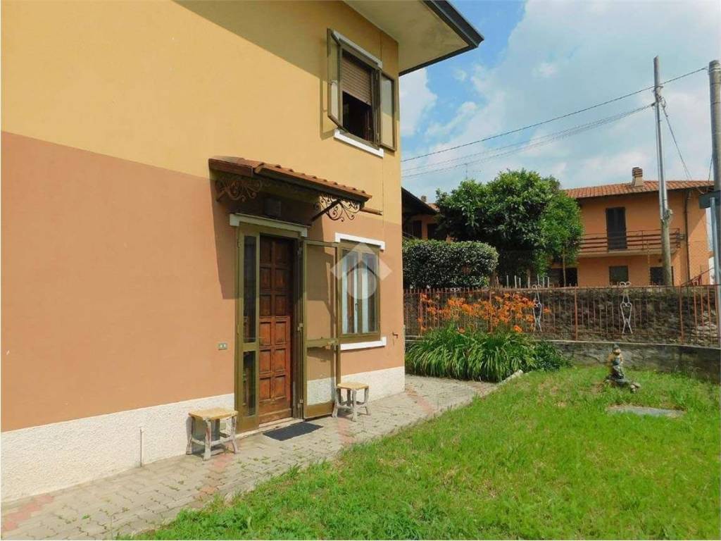 Casa indipendente a Sumirago in Via Kennedy, 1 - Foto 2