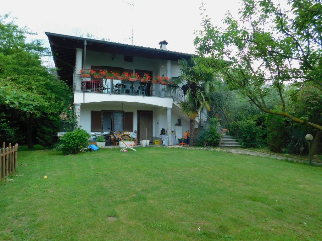 Villa a Sumirago in Via Perego, 34 - Foto 2