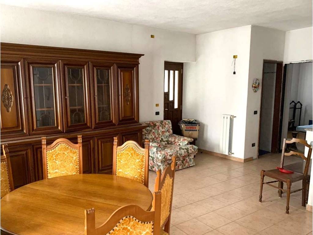 Casa indipendente a Viggiù in via Madonnina, 27 - Foto 3