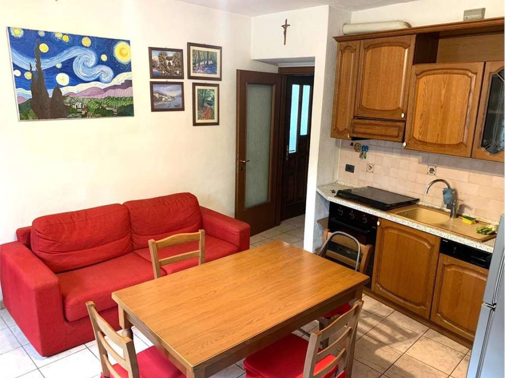 Casa indipendente a Viggiù in via Madonnina, 27 - Foto 4