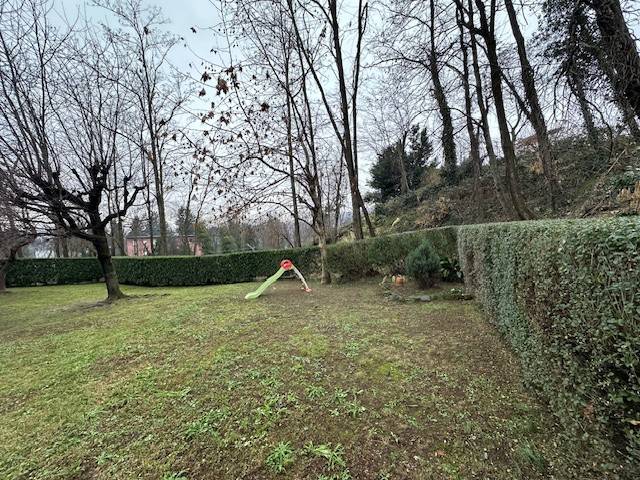 Appartamento a Como in Via Muggiò, 77 - Foto 2
