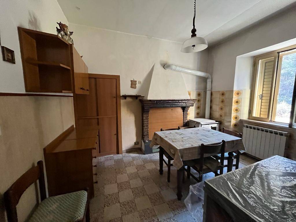 Casa indipendente a Spoleto in Località Acquaiura - Foto 3