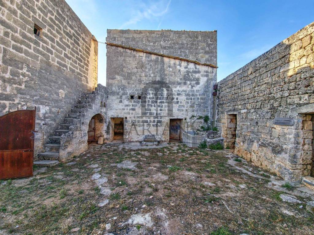 Palazzo / stabile a Castrignano del capo - Foto 3