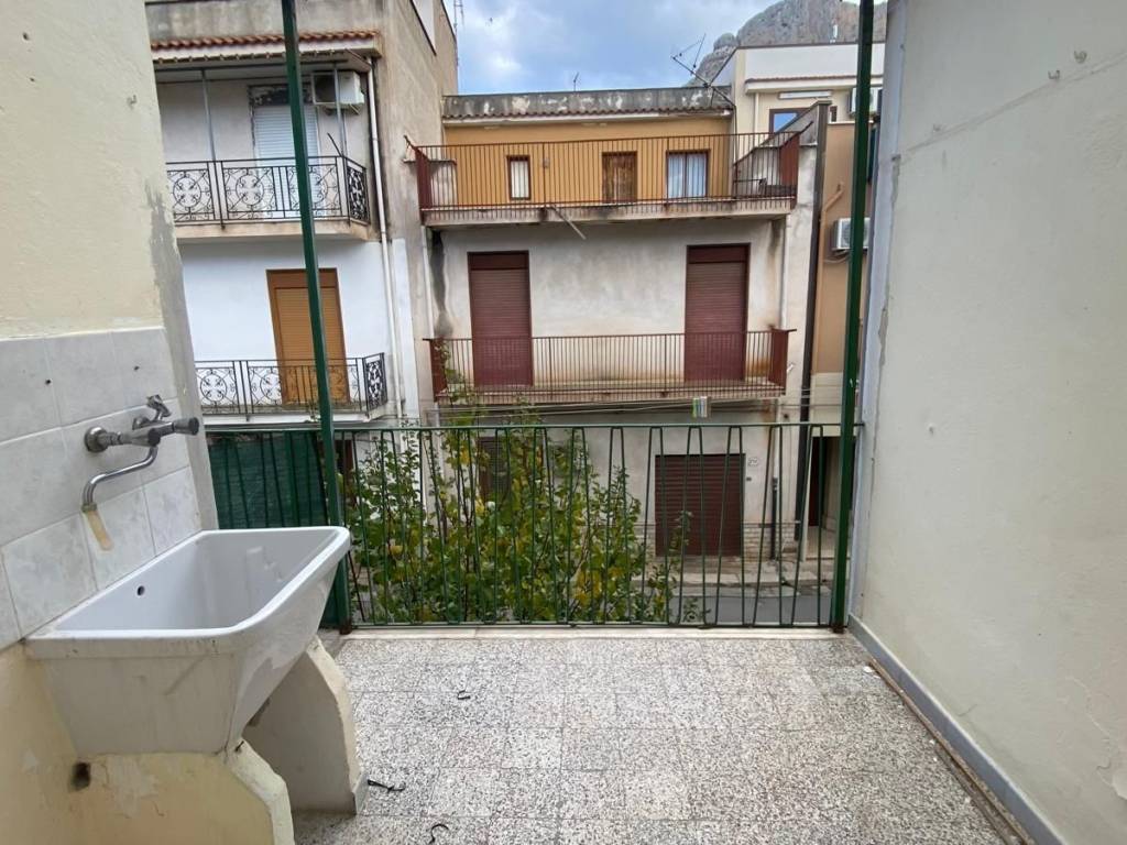 Appartamento a Cinisi in Via Venuti - Foto 3