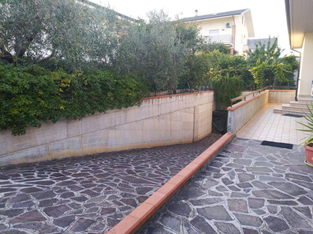 Villa a Isernia in Via Johann Sebastian Bach - Foto 5