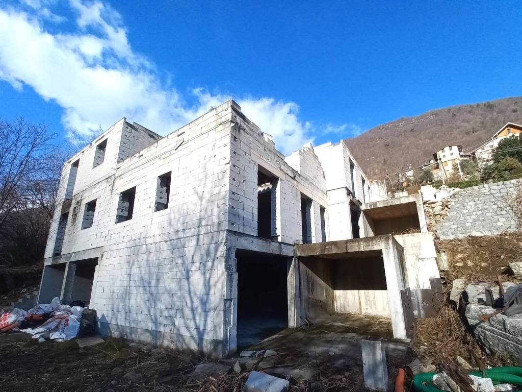 Villa a Villadossola in Via Valle Antrona, 34 - Foto 4