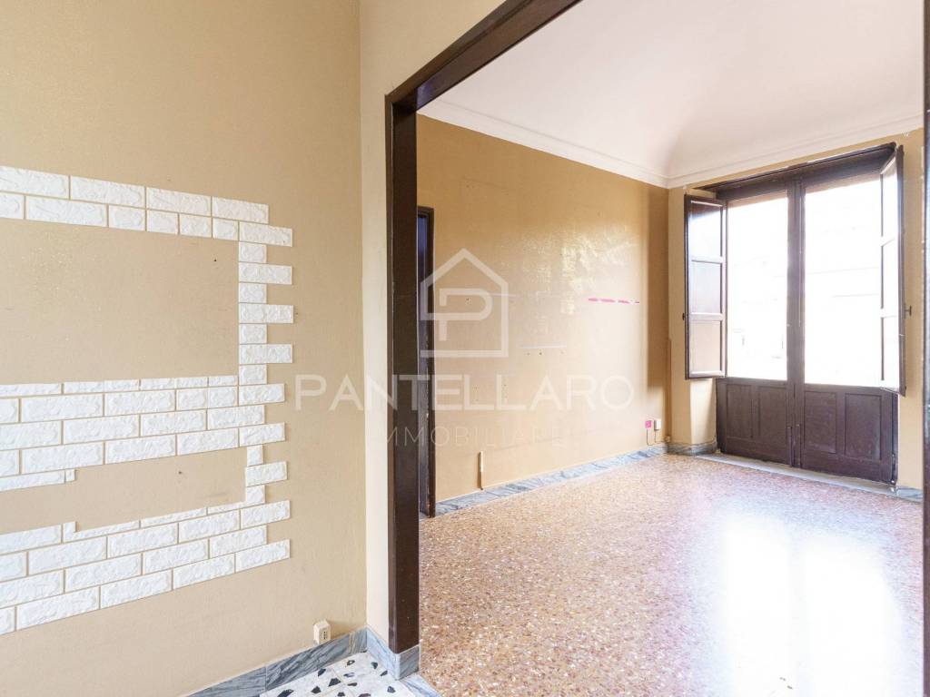 Appartamento a Catania in Via Wrzì, 83 - Foto 3