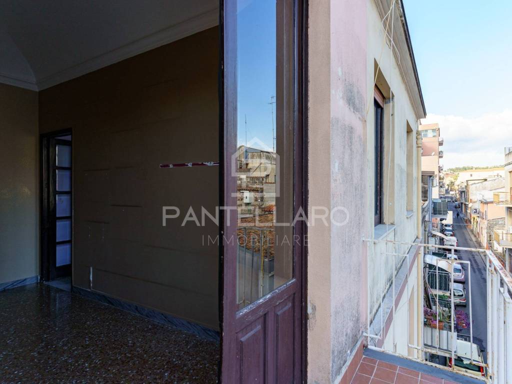 Appartamento a Catania in Via Wrzì, 83 - Foto 4