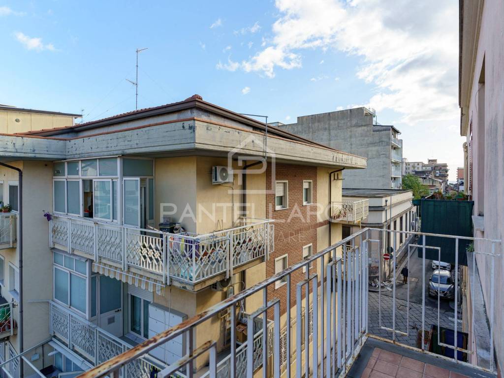 Appartamento a Catania in Via Wrzì, 83 - Foto 5