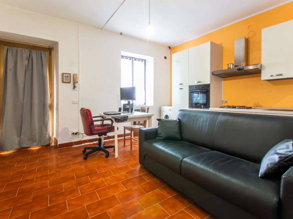 Appartamento a Gorla minore in Via Roma, 28 - Foto 3