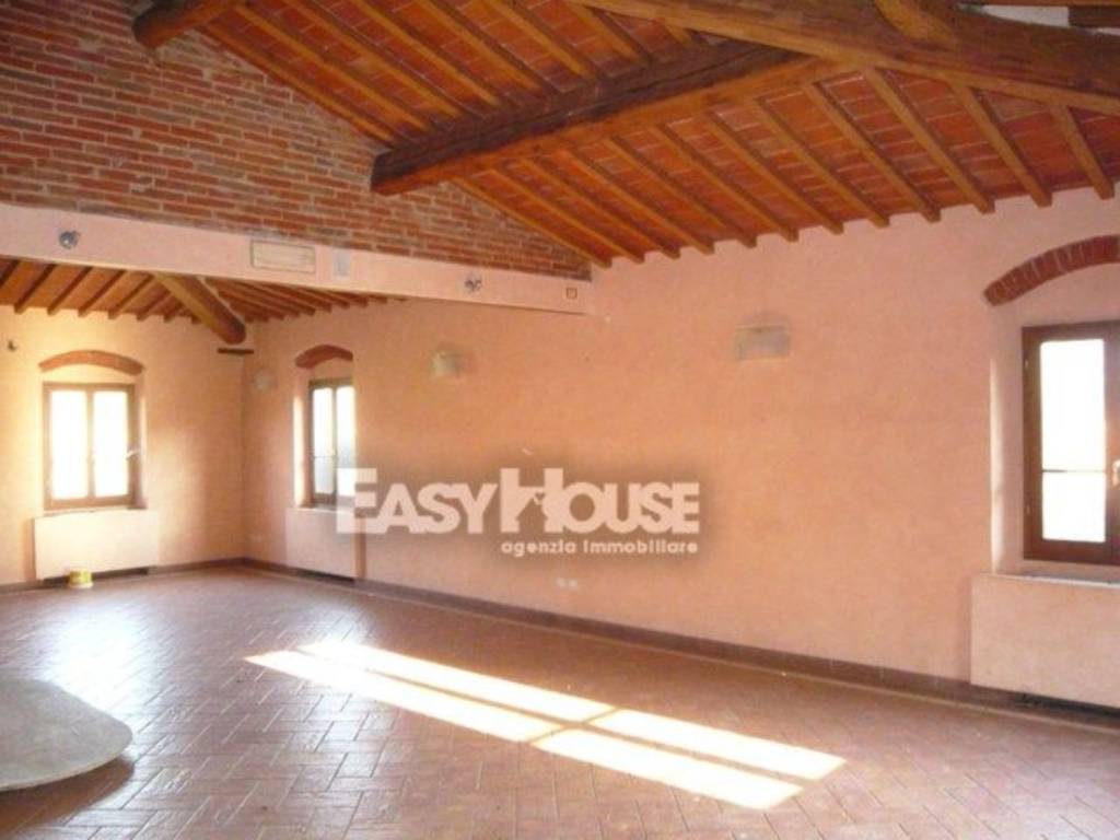 Rustico / casale a Terranuova bracciolini - Foto 4