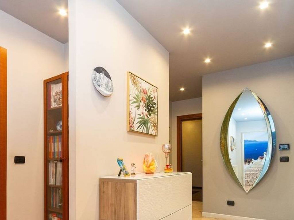 Appartamento a Gorla minore in Via Roma, 11 - Foto 4