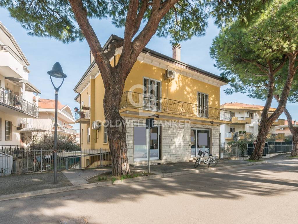 Immobile a Riccione in Corso Fratelli Cervi, 327 - Foto 2