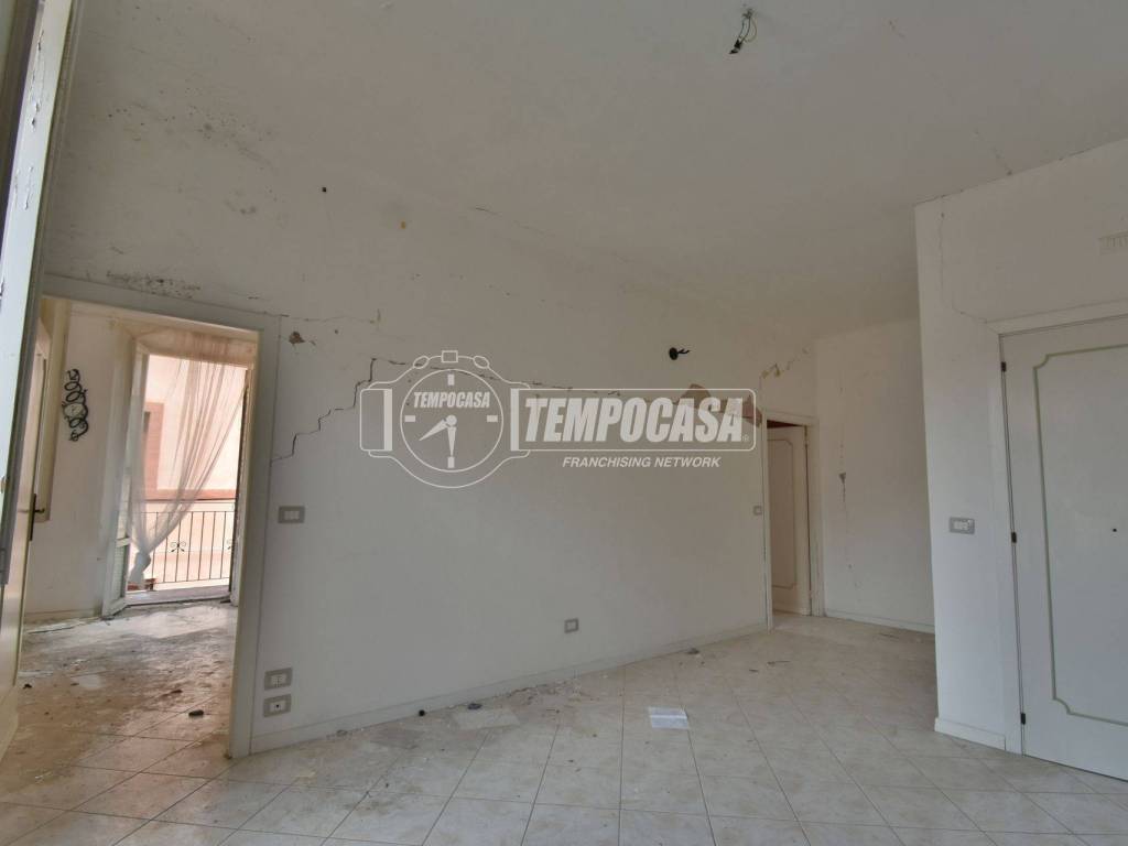 Appartamento a Caldarola in Via Caldoro 3 - Foto 2