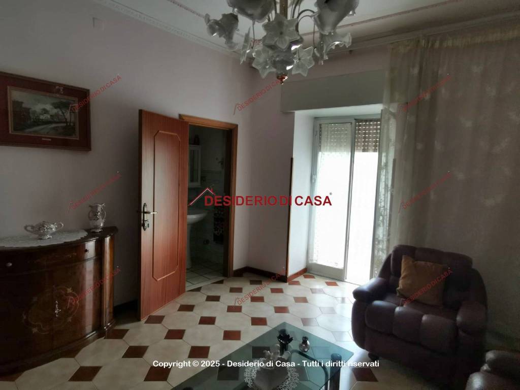 Appartamento a Isnello in Via B. Ortolani, 33 - Foto 2