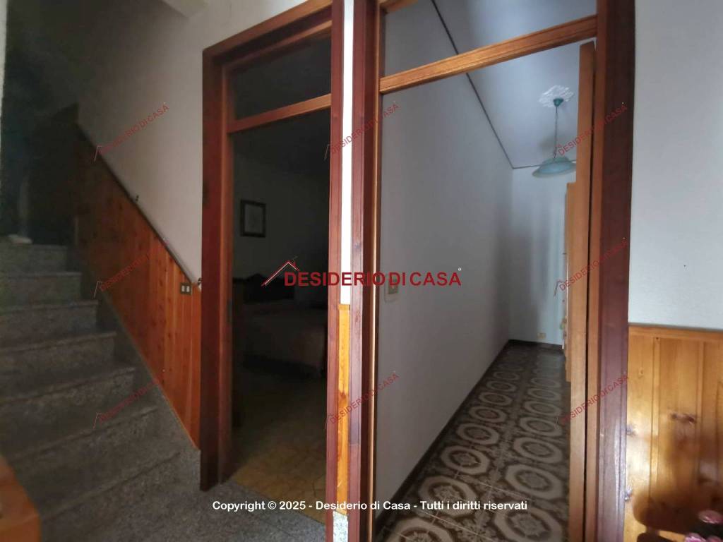 Appartamento a Isnello in Via B. Ortolani, 33 - Foto 5