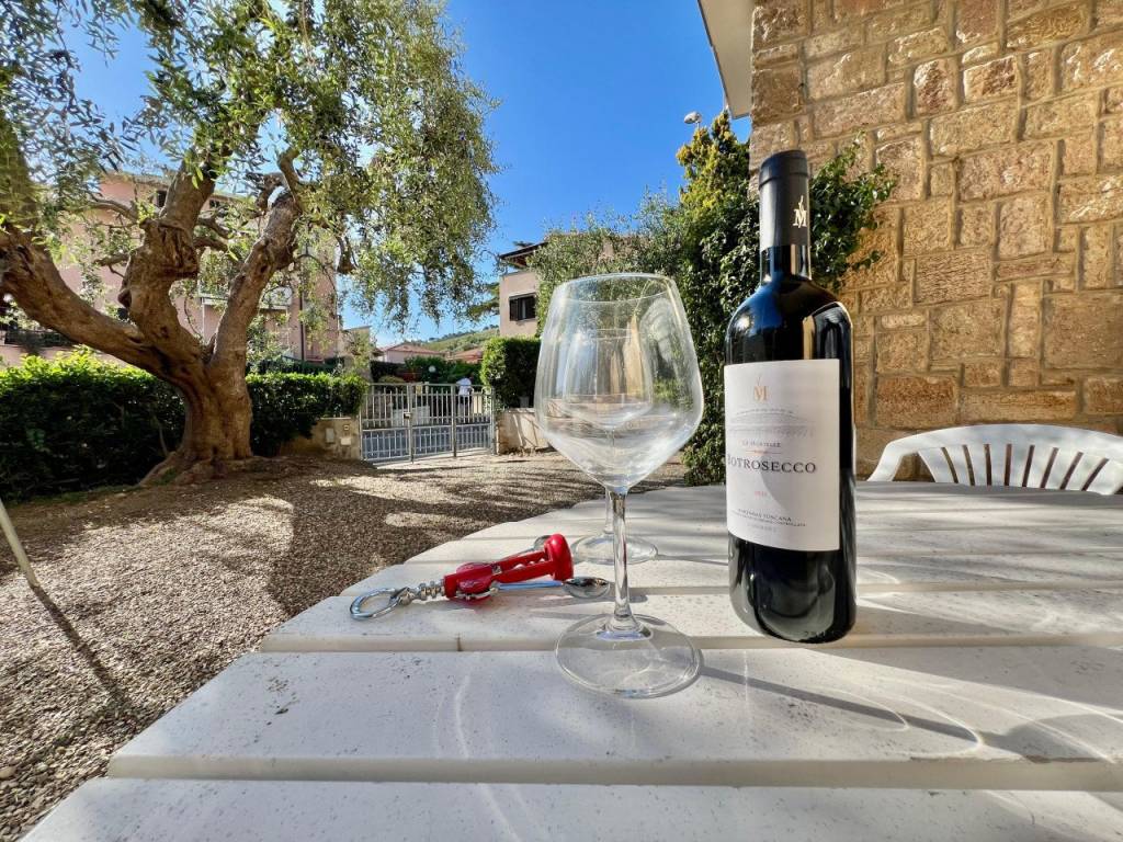 Villa a Castiglione della pescaia in Via Monte Grappa, 10 - Foto 4