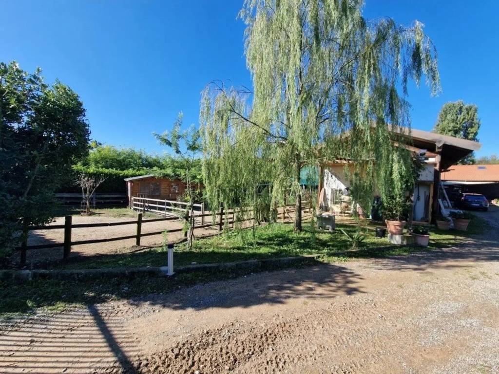 Villa a Gattinara in Località Uccineglio S.N.C. - Foto 2
