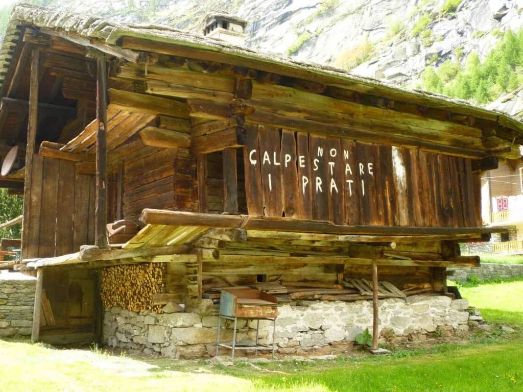 Rustico / casale a Macugnaga in Abitato Di Pecetto Superiore S.N.C. - Foto 2