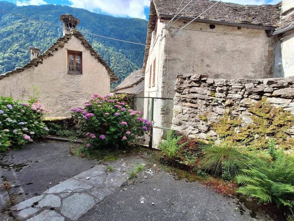 Villa a Vanzone con san carlo in Cantone Gorini S.N.C. - Foto 5