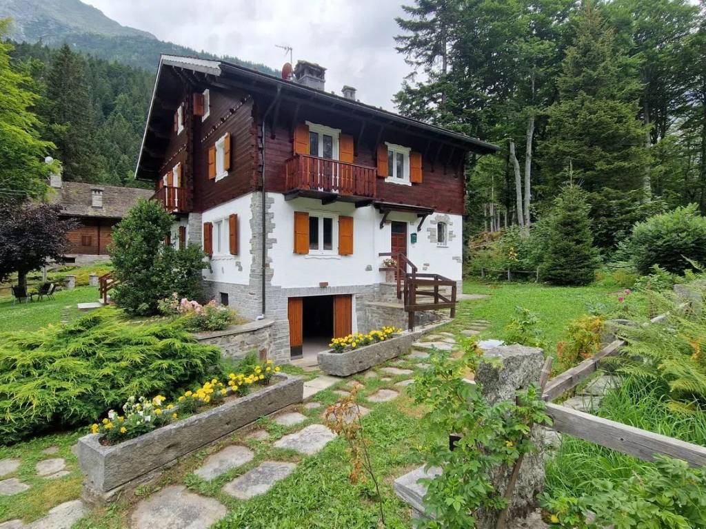 Villa a Macugnaga in Via Don Sisto Bighiani, 3 - Foto 3