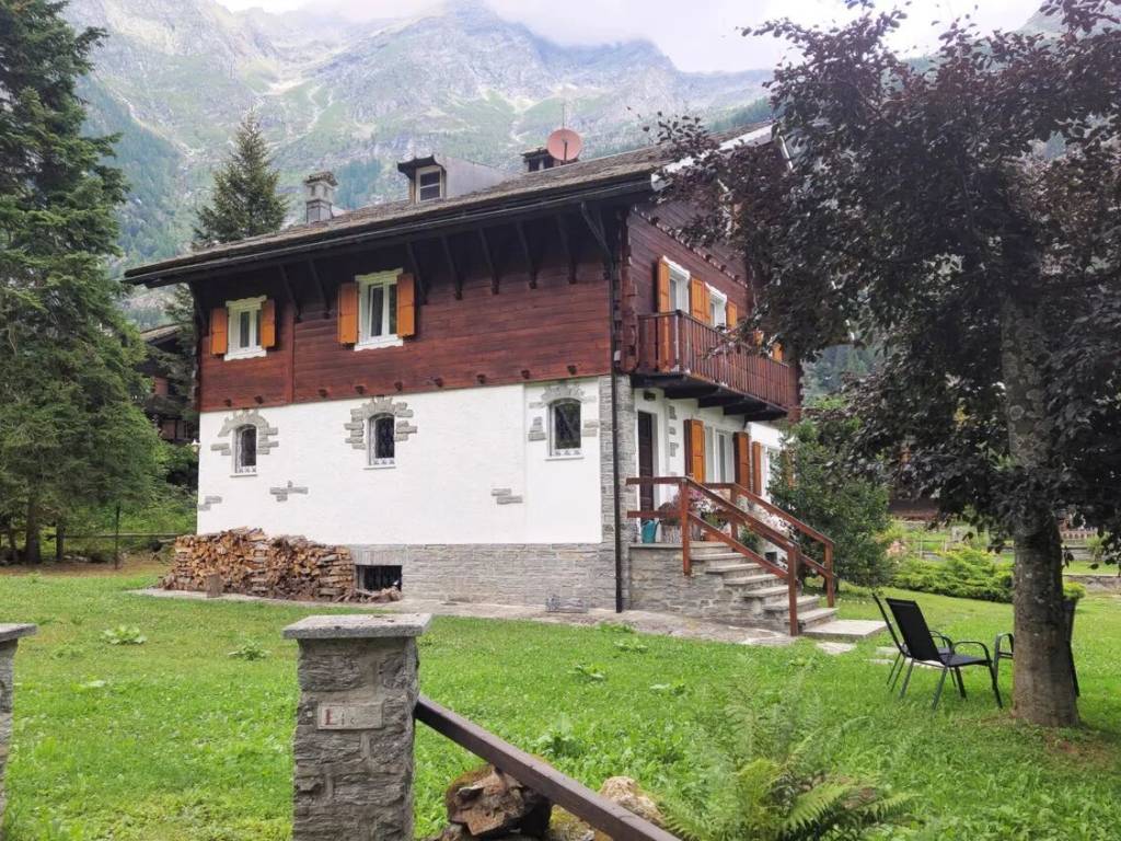 Villa a Macugnaga in Via Don Sisto Bighiani, 3 - Foto 4